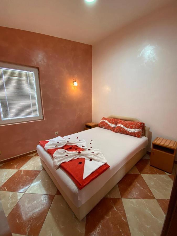Apartmani Luksic Sutomore Exterior foto